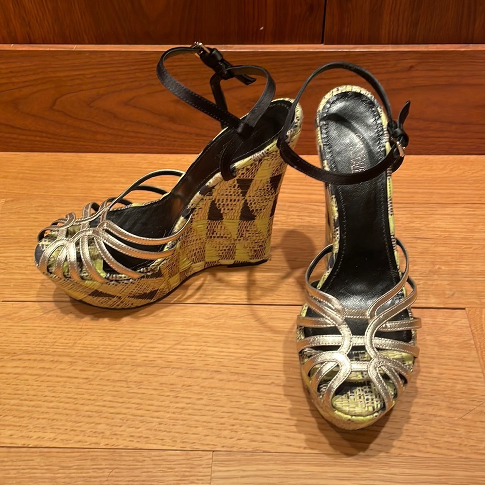 Giambattista Valli designer wedge